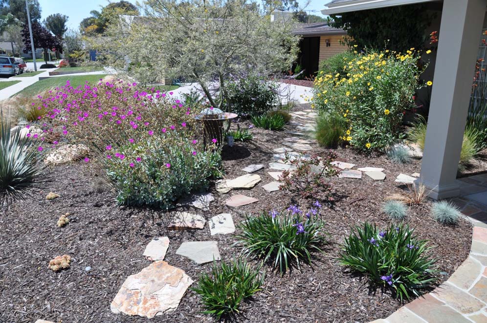 Med Garden Inner Pathway
