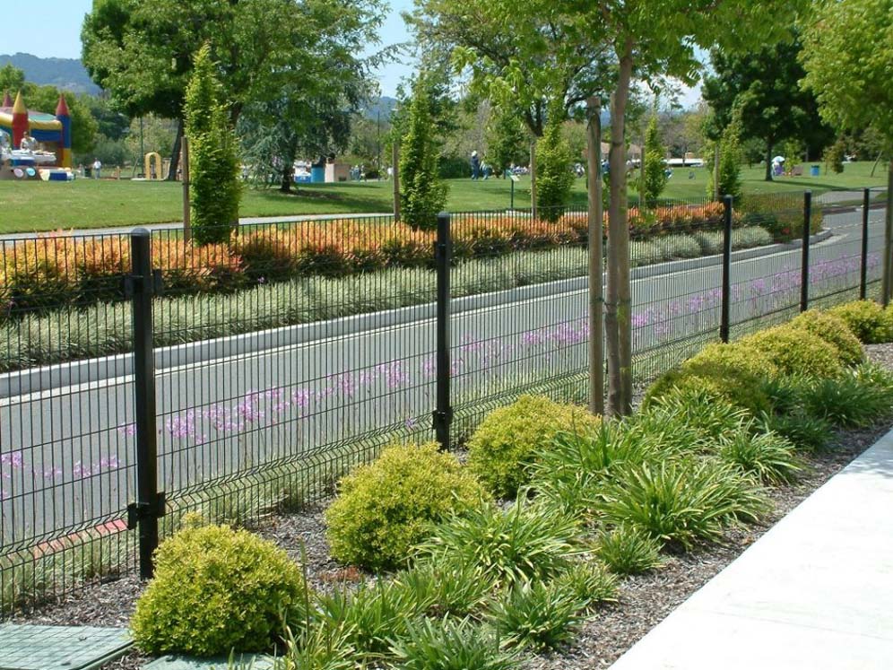 Geometric Fencing